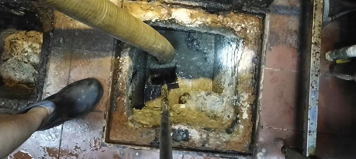 凌源污水池清理一般都有毒气，怎么预防中毒呢？